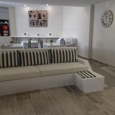 Aparthotel Fomithea Kamári
