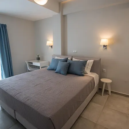 Fomithea Aparthotel Kamári